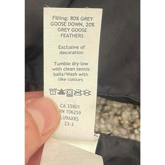 Lululemon 54x11 inches Black Snap Down Puffer Wonder Puff Scarf-U - Picture 4 of 13